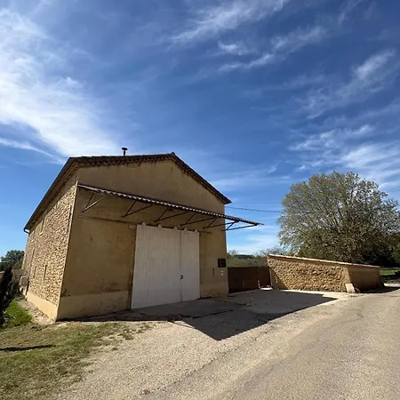 Villa De Charme Avec Piscine Au Milieu Des Vignes *